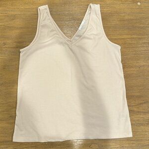 Carly Jean Los Angeles favorite ribbed v-neck tank, size L